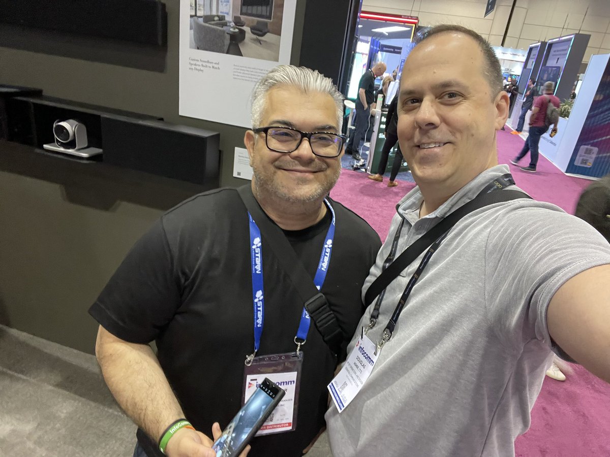 YourAVPro's tweet photo. Last day of #InfoComm23 and this finally happened @chris_neto #avselfie https://t.co/FMFStTY4ll