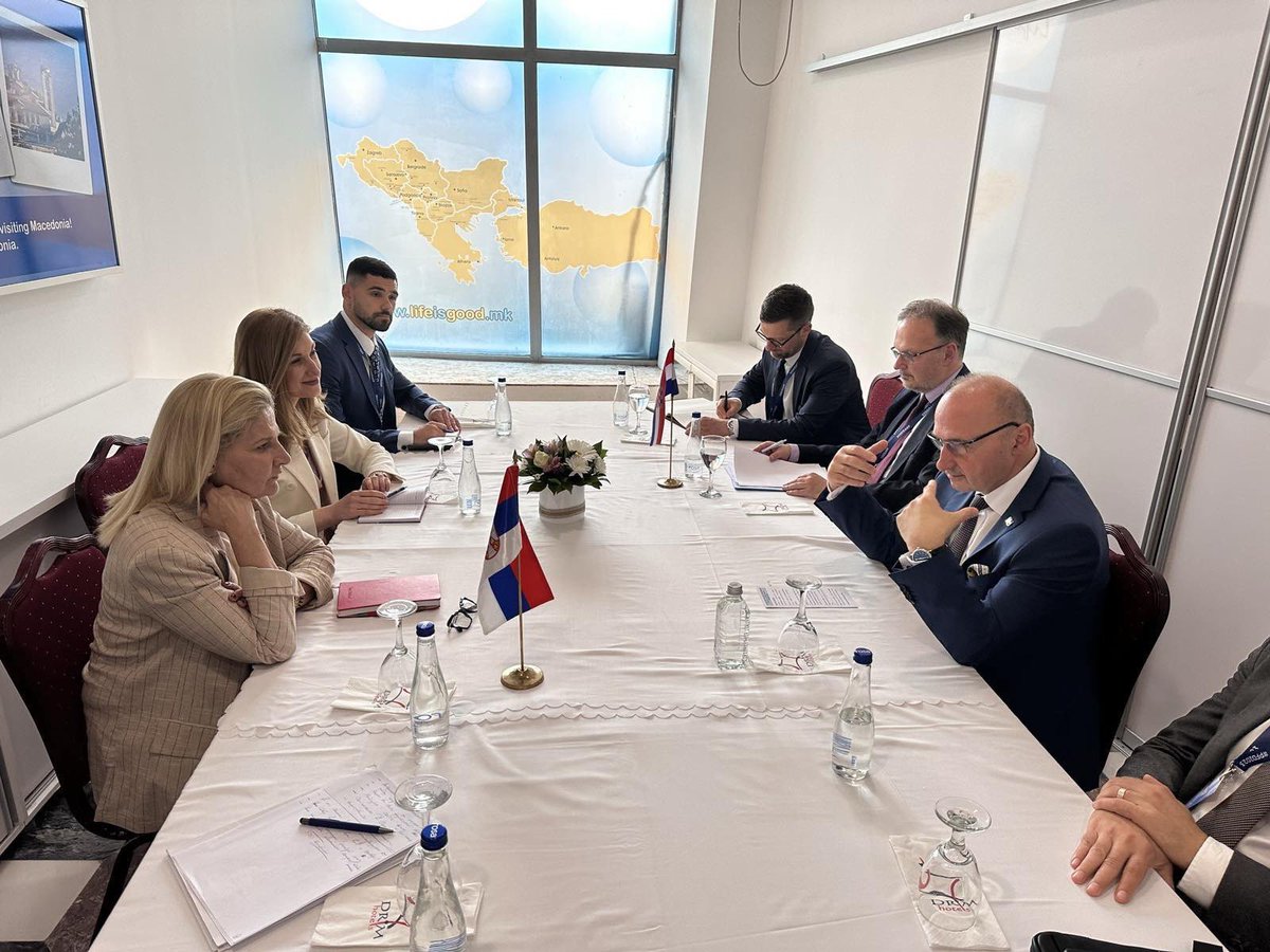 Ministarstvo za EI tweet media