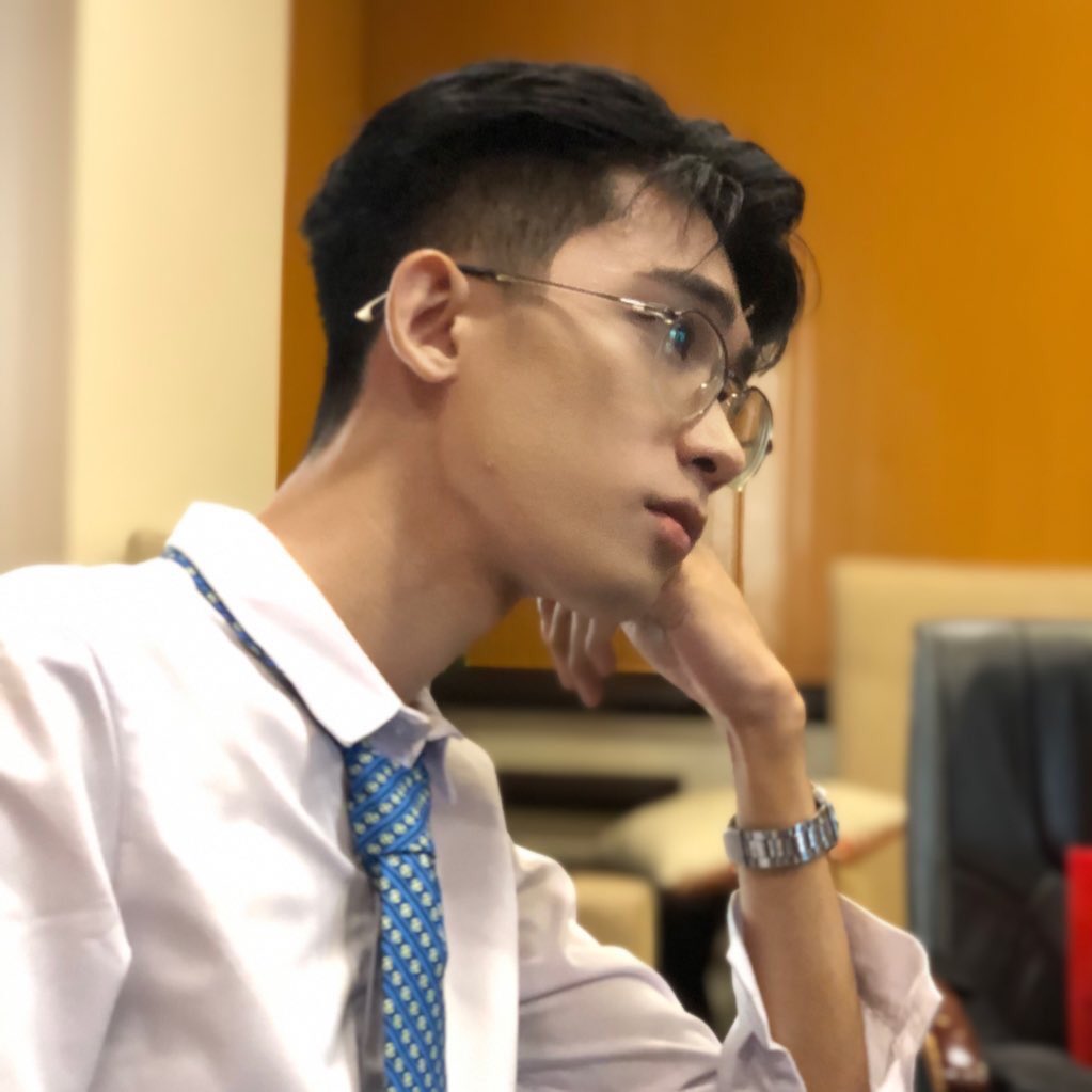 boyfiejeonwonu's tweet photo. office romance? yes.

#CSD #CaratSelcaDay #WONWOO #원우 #SEVENTEEN #세븐틴 @pledis_17 https://t.co/sX0AEEwVb2