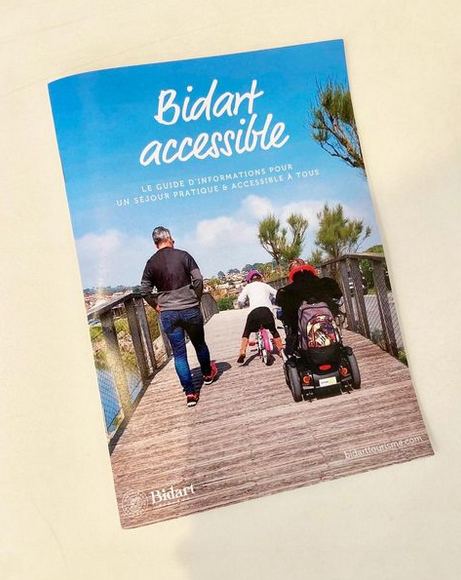 Le guide « Bidart accessible » est désormais disponible Un projet mené en collaboration avec Julie et Timothée et entièrement réalisé par l’équipe de l'OT🤩 ➡️Un condensé d’informations pour faciliter la planification des vacances pour les personnes en situation de handicap.