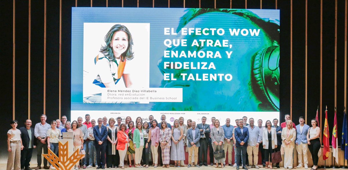 Ayer experimenté el impacto positivo del “efecto WOW” que se generó durante el evento organizado por <a href="/GlobalcajaHXXII/">Fundación Globalcaja HXXII</a> y <a href="/SomosGlobalcaja/">Globalcaja</a>, clima que creó <a href="/elena_mendez_dv/">Elena Méndez D-V</a> quien puso en valor el poder de generar en los entornos laborales y equipos ese #WOW para fidelizar personas.
