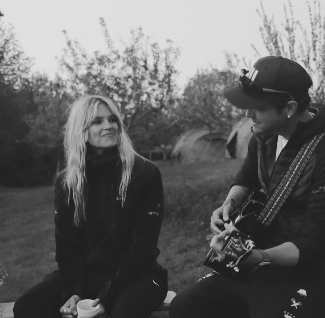 HollyBranson's tweet photo. Today is such a great day for @sambranson, with the release of @WavesRushIn’s debut album, #UnderTheStatic.
Sam, you have been on an incredible journey to get here & it's been amazing to see you follow your true passion. Going to listen to this all day: https://t.co/T5ursWLLCp https://t.co/62kt1aIifC