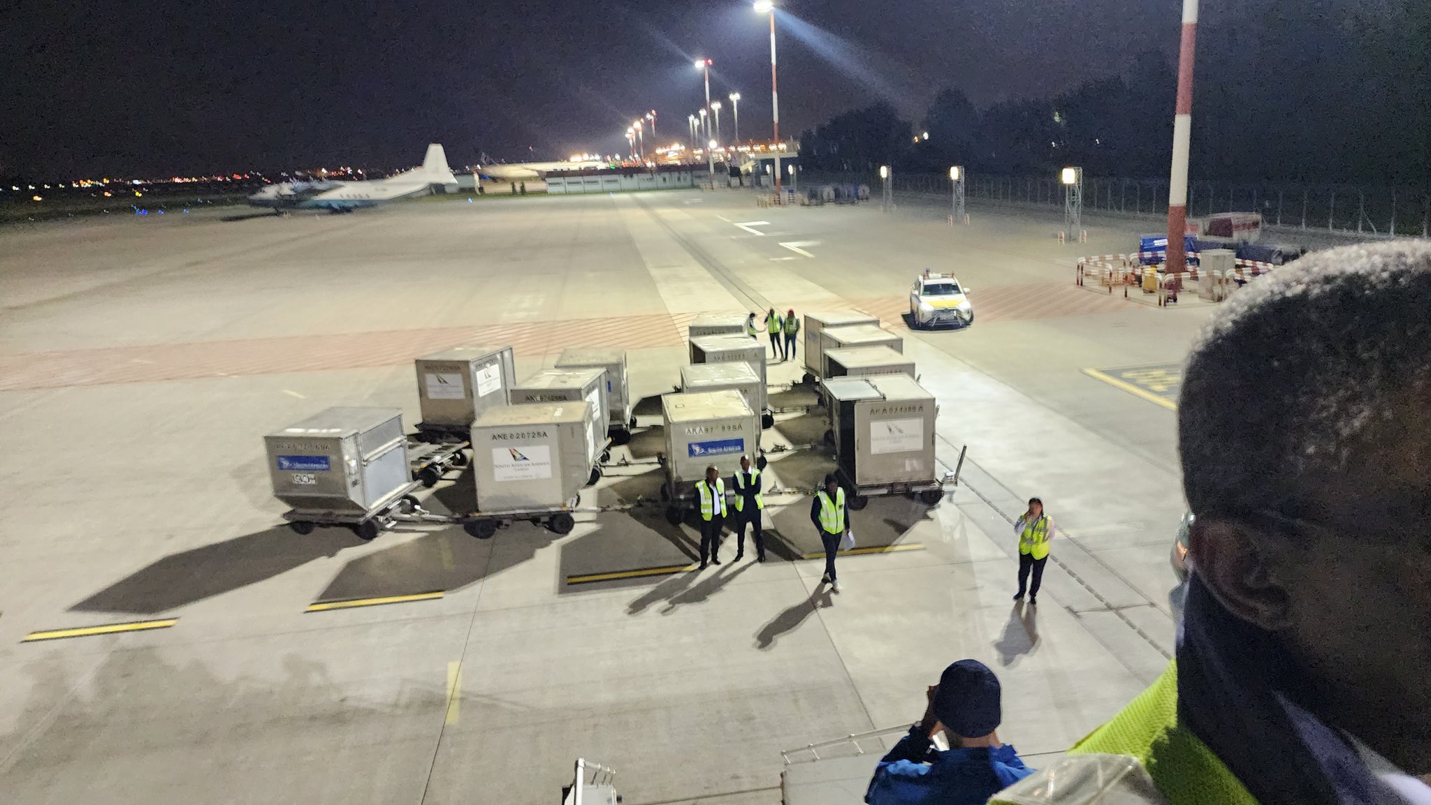 263Chat.com 🇿🇼 on Twitter: "A group of South African journalists and  security have been stuck in Poland since yesterday over a weapons permits  dispute. They were with President Cyril Ramaphosa on a