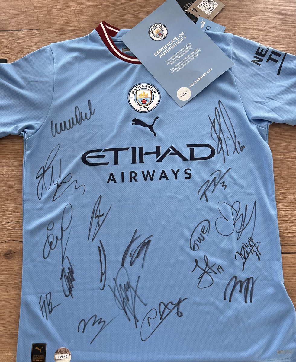 Valouzz 👁‍🗨 tweet media