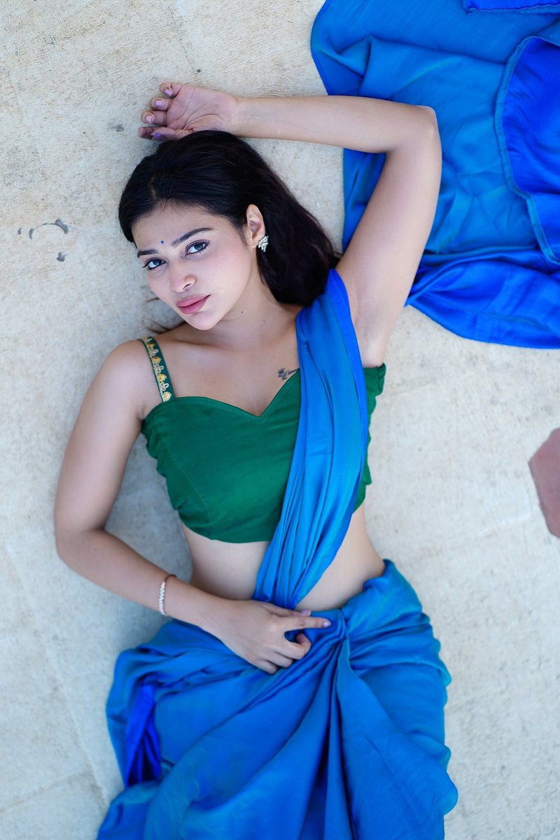 DharshaGupta's tweet photo. 💙💚அன்பால் அழகு செய் எவர் தடுத்தாலும் மறையாது பேரன்பு💚💙 https://t.co/CSsmN5f8fc