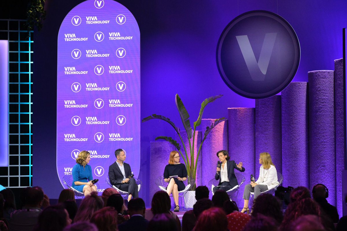 Womens_Forum's tweet photo. Today at @VivaTech, our President @HeilbronnerAG was at the session “Talent with values: What do workers want?” 🚀 An amazing panel that tackled the immense pressure companies face to achieve higher results &amp; how employers can attract top talent by integrating #socialvalue. https://t.co/ojg0aVaUIT