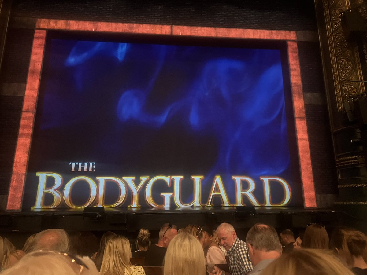 #TheBodyguard 
#LeedsGrand 
#theatre 
What an amazing night last night.. the  cast were amazing ! 
If your lucky enough to have tickets, enjoy you won’t be disappointed 🎭