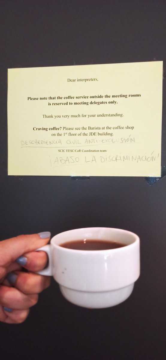 interpretaesto's tweet photo. Viva la Revolución ✊☕
(es té pero cuenta igualmente) https://t.co/sDA7Brp6E5