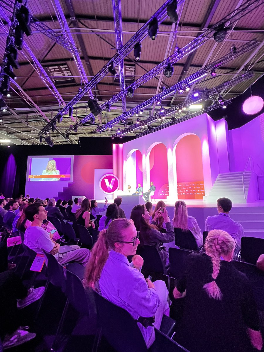 Tiktok, streaming, newsletters, futur des médias… Technologie &amp; influenceurs : qui influence qui ? <a href="/VivaTech/">Viva Technology</a>
