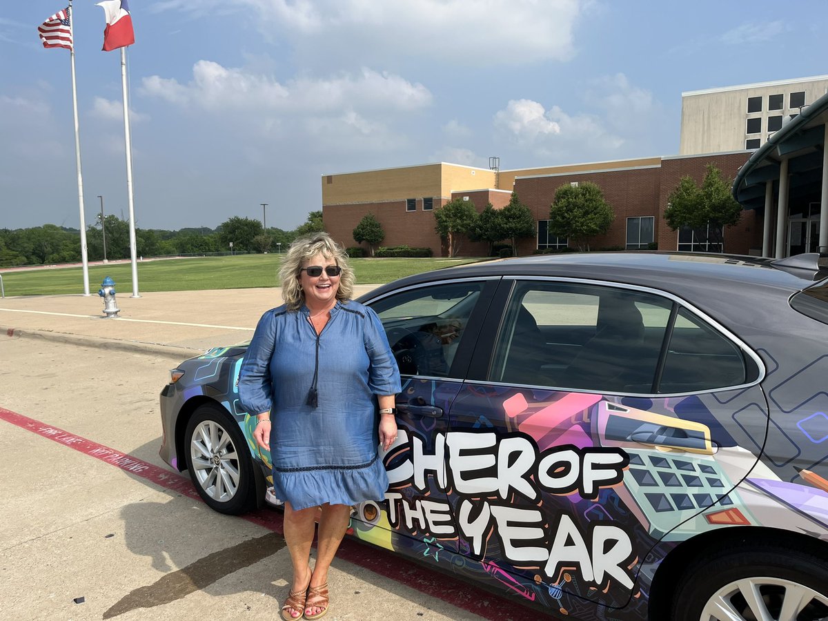 Honk when you see this Teacher Of The Year driving around town in a brand new car 🚙! Congrats Sherri Nichols and thank you <a href="/ToyotaRockwall/">Toyota of Rockwall</a> for recognizing and supporting great educators👊! 
#GoWildcats