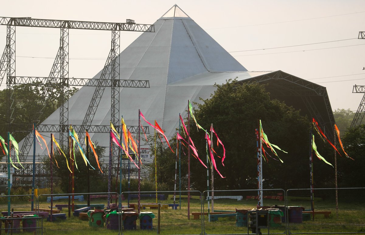Glastonbury Festival tweet media