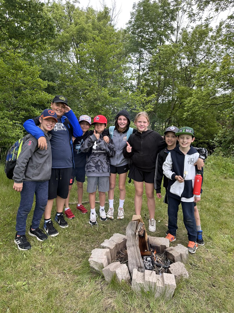 CherGroz's tweet photo. Mrs Gallo’s grade 4’s at Circle Square Ranch yesterday! It was a great day! @olopcatholic https://t.co/0eahz9ZXh2