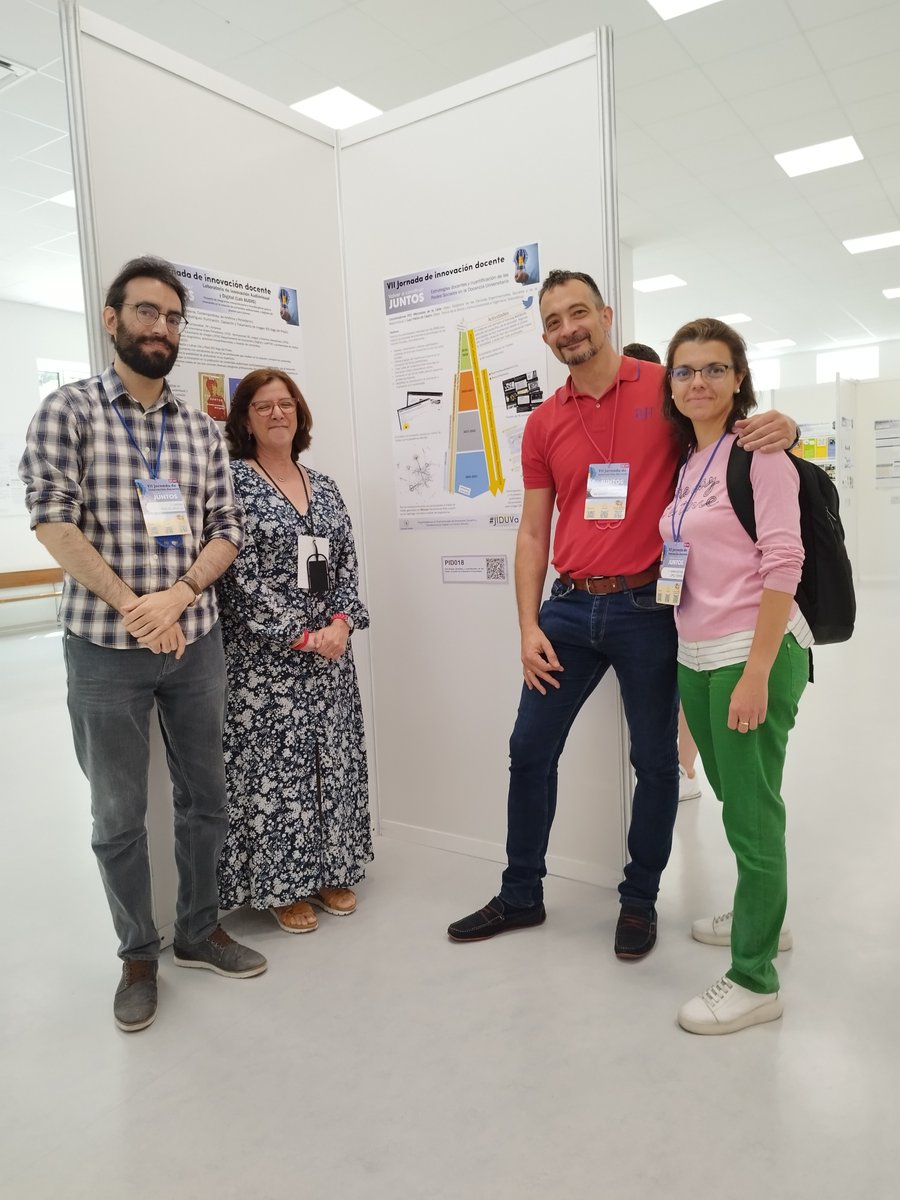 vadhis's tweet photo. Varios miembros del Grupo @vadhis de la Universidad de Valladolid participado en la VII Jornada de Innovación Docente de la @UVa_es y @Virt_UVa. Mercedes de la Calle (@Mercede34417335) y Juan Pablo de Castro (@juanpdecastro) posan delante del póster del proyecto #DCSUVa #jiduva https://t.co/gOliMSgSD1
