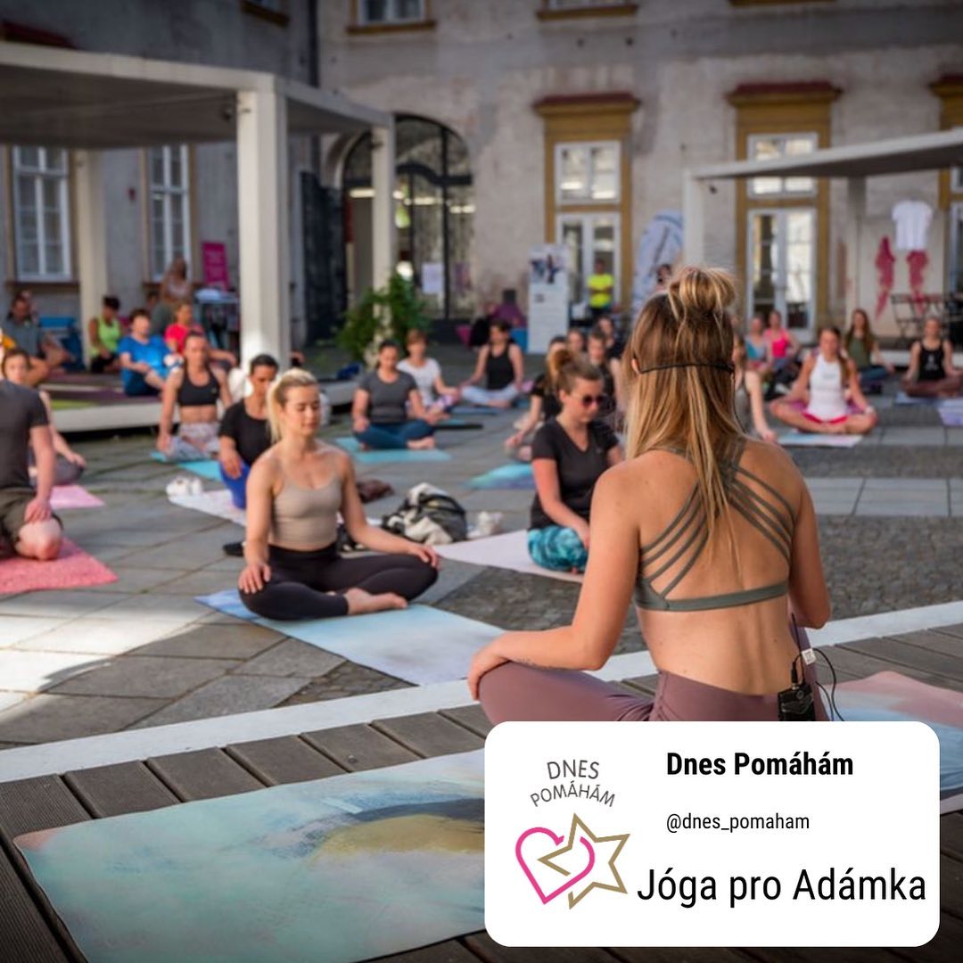 Už máte program na středu? Přijďte si na výstaviště zacvičit a podpořit sedmiletého Adámka. Lekce jógy začíná v 17.30 a do areálu se dostanete 4. bránou. Vstupné je dobrovolné, stačí se registrovat na docs.google.com/forms/d/e/1FAI….

#bvv #brno #dnespomaham