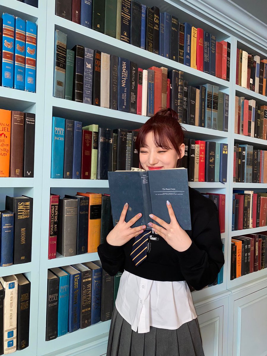 Billlieofficial's tweet photo. [#시윤]

🙂🫢🤭☺️📚❤️

#Billlie_Letter https://t.co/wqEWkbfWjH