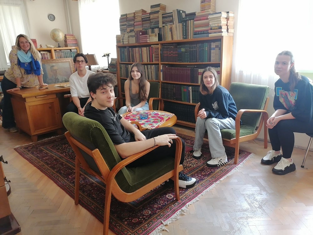 AAS Sofia tweet media