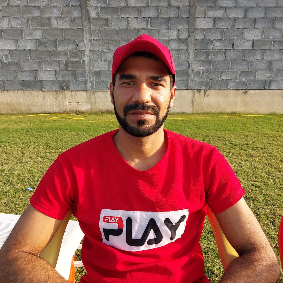 الفاضل/نـادر الخنصـوري
يقدم دعم بـ 100 تذكرة للمدرج السحلاوي يوم الجمعه حيث يستضيف فريق الساحل شقيقه فريق الرده على ارضية نادي صحم الرياضي ..
ملاحظه:سيتم توزيع التذاكر امام بوابة الدخول المشجعين..