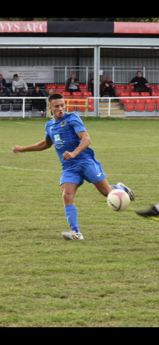 ✍️ New Signing ✍️ 

We are excited to announce Alex Walters. A player that will provide us with pace and agility. 

Welcome back <a href="/walters080/">Alex walters</a>! 

#UppaGoyt🔵