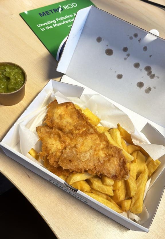Fish &amp; Chip Fridaysss! From the best in town <a href="/AuckleyFriery/">AuckleyFriery</a> 🐟🍟