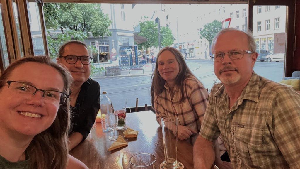 C David de Santana (@davidefishes) on Twitter photo Lovely evening in Berlin ๐ฉ๐ชwith <a href="/JMZiermann/">Janine M. Ziermann-Canabarro, PhD</a> <a href="/BBlaimer/">Bonnie Blaimer</a> & Dan Mulcahy ๐งฌ๐๐๐ธ๐ฆ Lovely evening in Berlin ๐ฉ๐ชwith <a href="/JMZiermann/">Janine M. Ziermann-Canabarro, PhD</a> <a href="/BBlaimer/">Bonnie Blaimer</a> & Dan Mulcahy ๐งฌ๐๐๐ธ๐ฆ