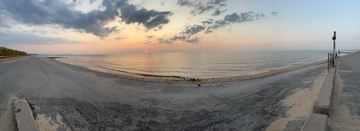 Last night I was easily reminded what a great #seaside #Prestatyn has #blueflag #beaches #Denbighshire #NorthWales #summer