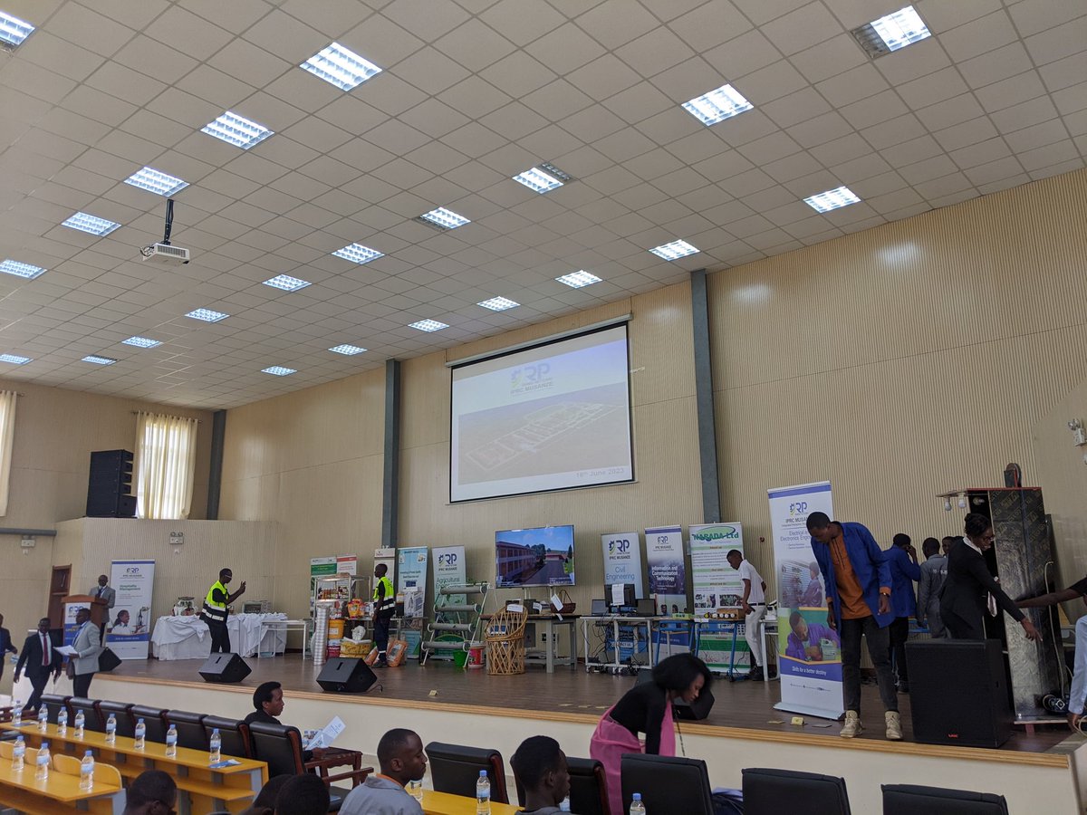 IsraelNsoro's tweet photo. This morning of 16th June 2023 an open day took place at RP-IPRC Musanze,Musanze Employment services and Hunga Hub Center continues the Hanga Ideathon awareness and other services at RP- IPRC Musanze open day attended @fablabrw @Risa @250 @HangaHub https://t.co/sPzZPjbGzn