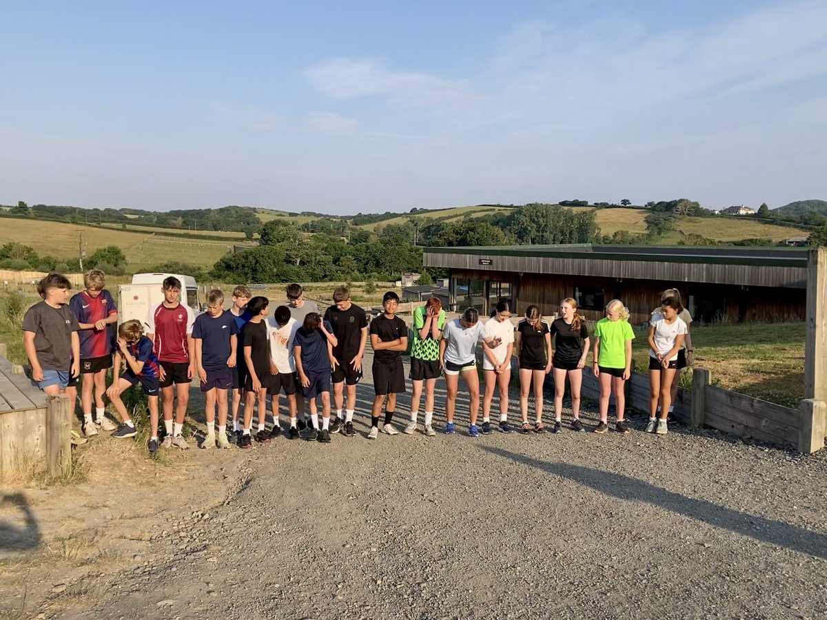 KingsCollPrepCC's tweet photo. Itβs Friday and that obviously means the #KingsLoop. The pupils got up early for a morning #run πββοΈ πββοΈ
#Yr8Trip
@KingsHallSchool
@kingshallsport
@KHS_Head https://t.co/dAtuLdFUwz