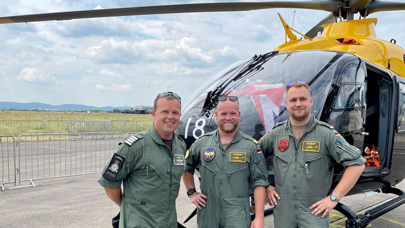 Ascent and 1 FTS, part of #UKMFTS at RAF Shawbury, are at Bückeburg - liaising with the German EC135 pilots. Bückeburg is home to the International Helicopter Training Centre of the German Army Air Forces, and hosts an annual Tag de Bundeswehr (Armed Forces Day) on Saturday.