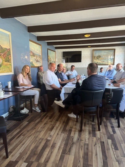 Right now we are at #Folkemødet discussing the development of cross-border #greenhydrogen infrastructure between Germany and Denmark. 🇩🇪🇩🇰