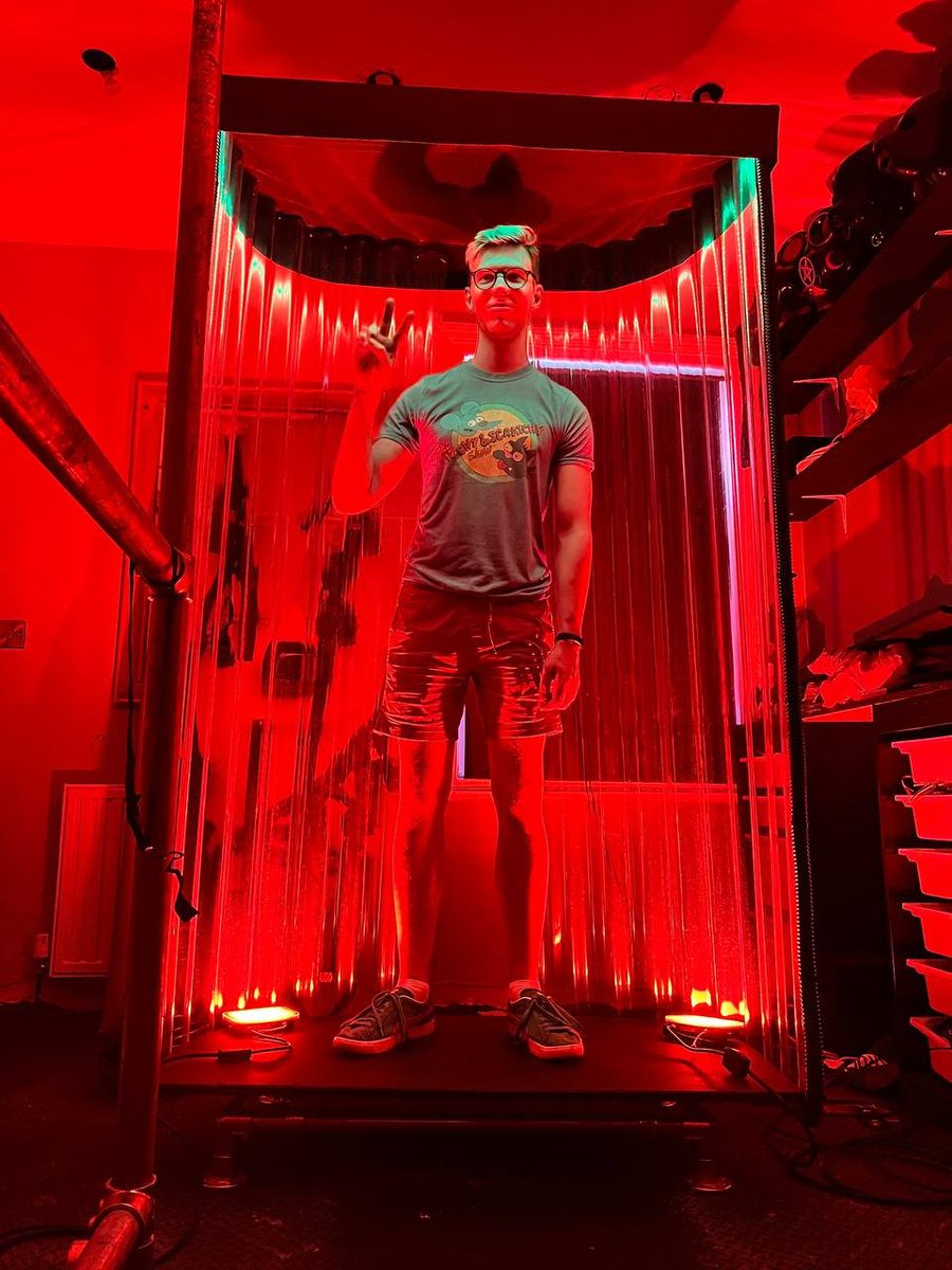 SpacePupSilver's tweet photo. Come join us for our @MOD_Manchester Rubber Social tonight at @RemBarManc from 7pm!
We have a photobooth! You know you wanna get your latex clad ass in this thing for a selfie!!!!
(ft:@achillesKink) #MRM14 https://t.co/Hu3epSOn0l