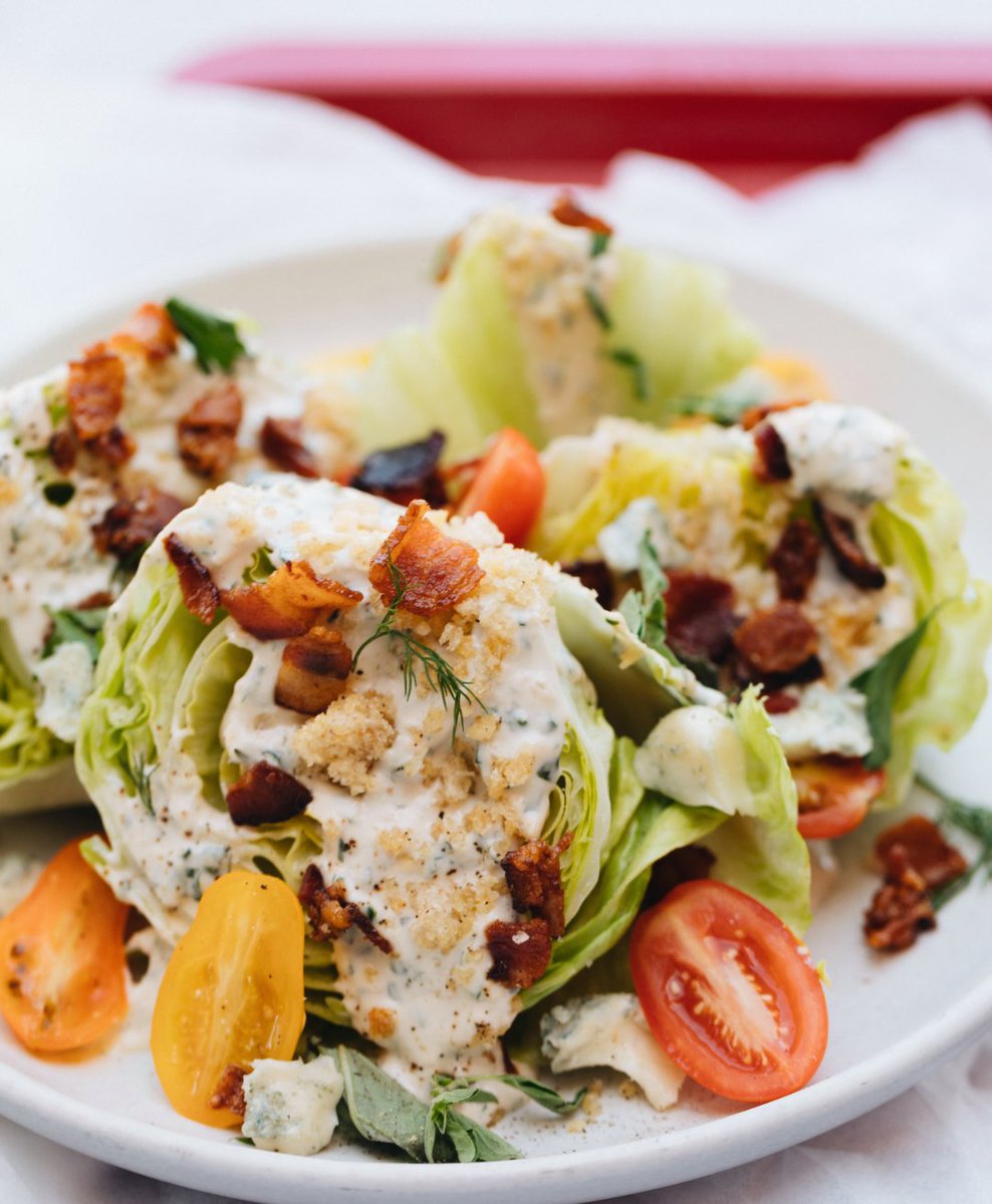 It is once again #foodiefriday today. We are featuring <a href="/culinarydropout/">Culinary Dropout</a> near the <a href="/uarizona/">University of Arizona</a> in Phoenix. They feature soft pretzels, 36 hr pork ribs, and love music. 
•
•
•
•
•
#uCribs #CulinaryDropout #UofArizona #FoodieVibes #delicious #CollegeEats #yummy #StudentLife