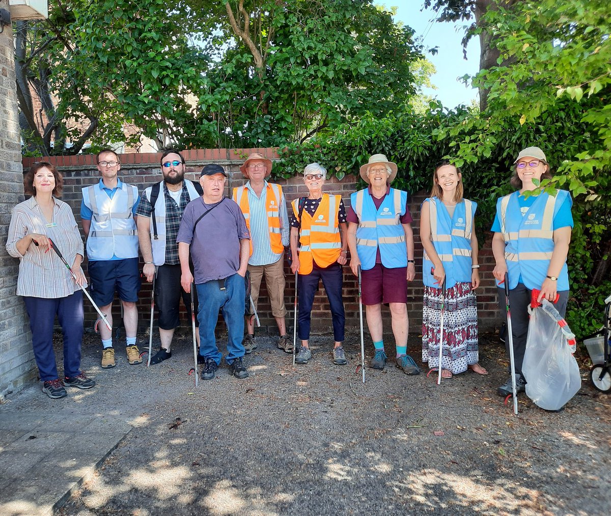 LouiseWCoopEofE's tweet image. What a beautiful day to spend time at #Linton with @OfGranta @RuthCrane_MPC @Stephen_Pioneer @coopukcolleague @Ozymandias27 @Alexball6
@skhouryhaq @DSM_Pres_Coop
@TheCCoalition #ClimateAction #SucceedTogether #GreatBigGreenWeek
#CoopNMC 💙