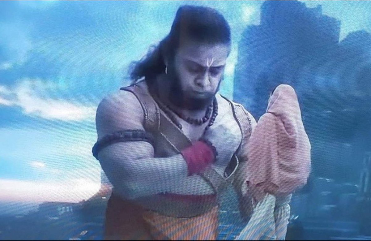 07_Godspower's tweet photo. Leather is not allowed in Hanuman Ji temples and here New version of Hanuman Ji well equipped with Leather belt 🥹and doing Wakanda salute 🥲

Dhanya hai ye Druggywood

#AdipurushDisaster 
#BoycottBollywood https://t.co/rxrRdpNp9F