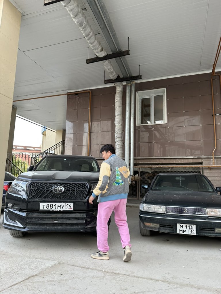 Handsome Eugene💎 tweet media