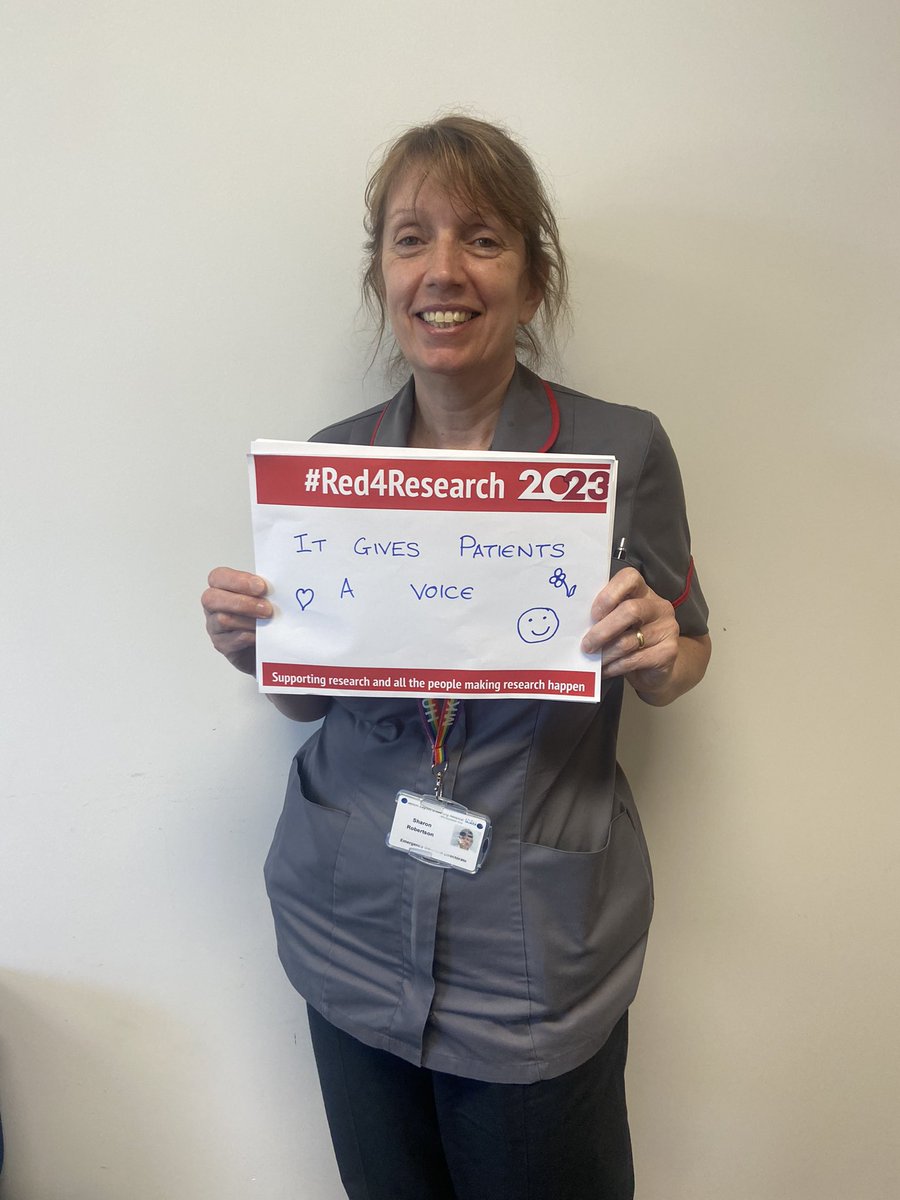 Wrenly_74's tweet photo. @SharonRMKUH  supporting #Red4Research @MKHospital 
Sharon’s always interested to learn about, support and raise awareness of research!🎉 @NIHRCRN_tvsm https://t.co/i9DcvkuMqt