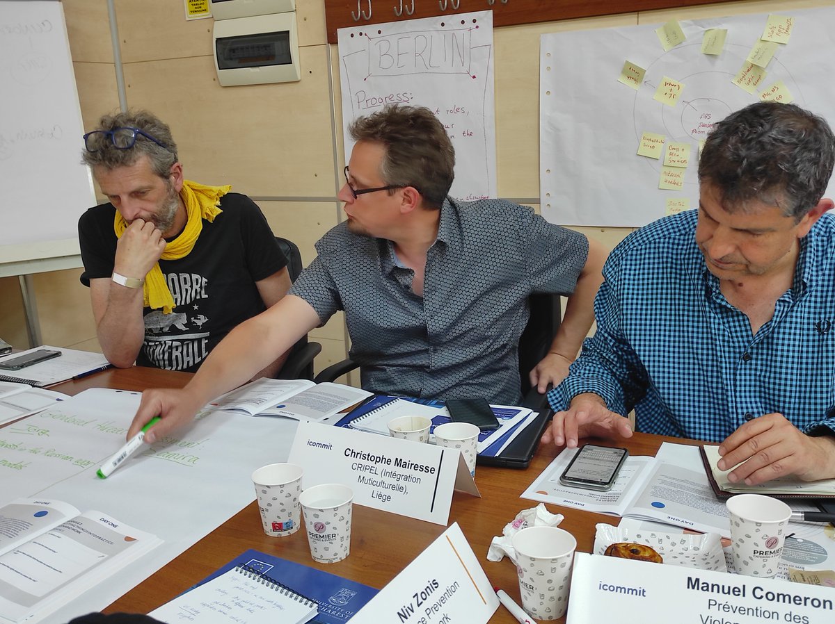 Efusnews's tweet image. Inspiring #icommit meeting at the @UNIBUC! After 5 months of mentorship, the 8 cities @CityofSkopje, @wir_berlin, @strasbourg, @VilledeLiege, @LHAjuntament, @StadMechelen, @DubCityCouncil &amp;amp; @lutoncouncil came together to strengthen their multi-agency approach in P/CVE!