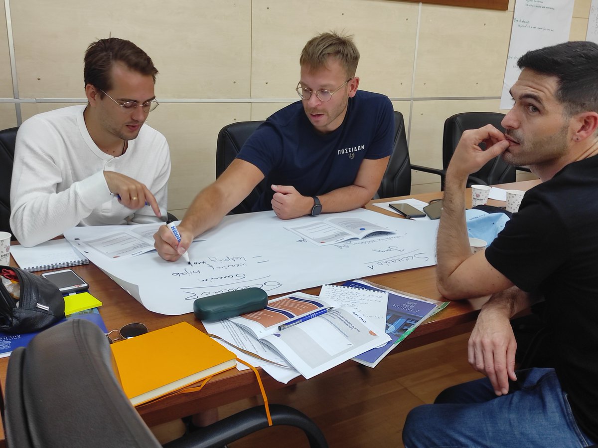 Efusnews's tweet image. Inspiring #icommit meeting at the @UNIBUC! After 5 months of mentorship, the 8 cities @CityofSkopje, @wir_berlin, @strasbourg, @VilledeLiege, @LHAjuntament, @StadMechelen, @DubCityCouncil &amp;amp; @lutoncouncil came together to strengthen their multi-agency approach in P/CVE!