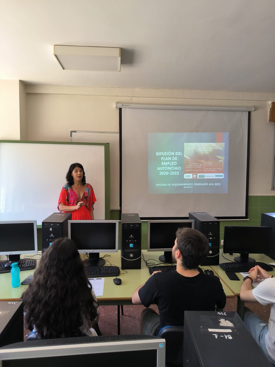 Incidimos en los procesos de acompañamiento y mentorización, difusión y concienciación en materia de #prevención de riesgos laborales.
Buscamos nuevas oportunidades de negocio y a una adecuación entre la oferta y la demanda.

Si tú nos necesitas: 900101816