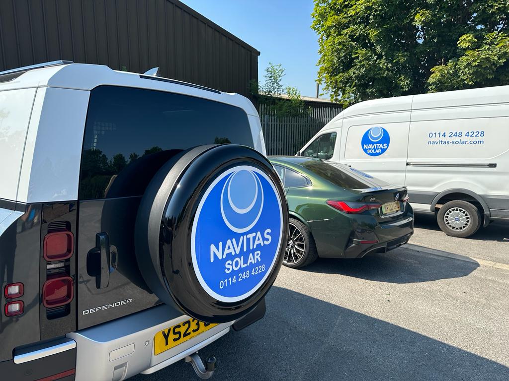 NavitasSolar's tweet image. Our new commercial team joins the current fleet of EV vehicles. #OneForTheWeekend
Do you have a commercial building that needs solar? Speak to the team about your requirements. 
tinyurl.com/2cqeclp4