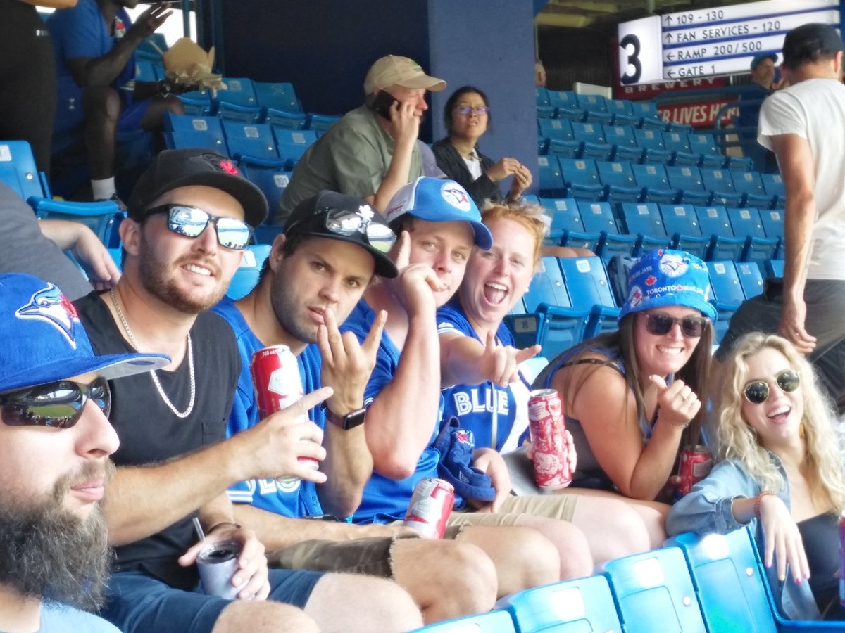 BigGameRdTrips's tweet photo. Join us on Canada Day as the Red Sox take on the Blue Jays at the Rogers Centre. https://t.co/Jf2d3EiU2z #baseball #MLB #BlueJays https://t.co/peieOJPA2C
