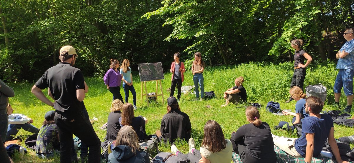 Be prepared for nature-inclusive cities with untamed green spaces! 🌳

<a href="/GemDordrecht/">Gemeente Dordrecht</a>, <a href="/lillefrance/">Ville de Lille</a>, Växjö, <a href="/AarhusKommune/">AAK</a> &amp; <a href="/bremen_de/">Stadt Bremen</a> are starting their transformations to become #BiodiverseCities

Stay tuned for their updates 👇
interregnorthsea.eu/biodiverse-cit…