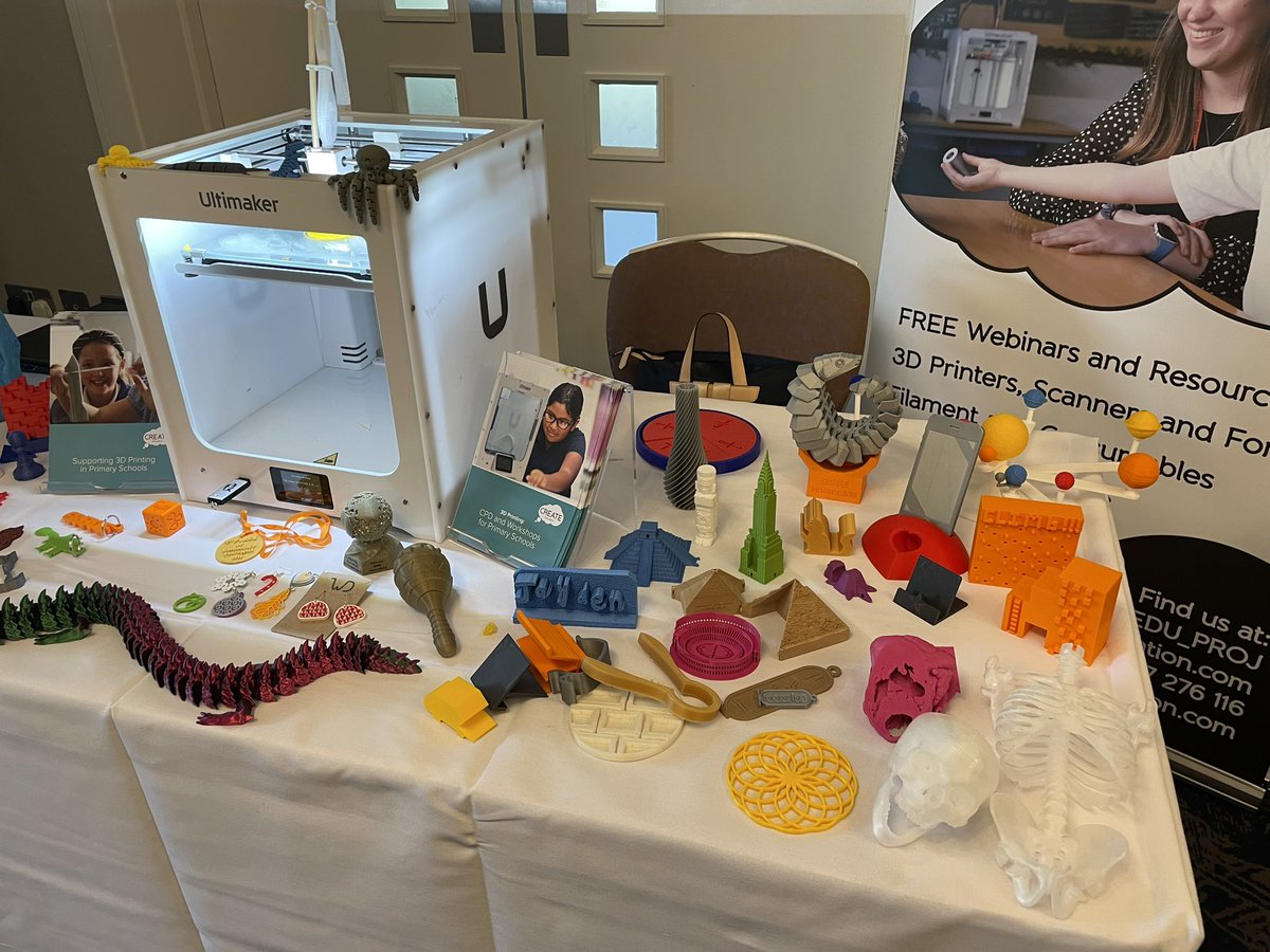 Having a great day at the St. Helens Primary Headteachers’ conference demonstrating the benefits, awe and wonder of 3D printing in Primary Schools with <a href="/CREATE_EDU_PROJ/">CREATE Education</a> #ukedchat #dtchat #caschat #primaryeducation
