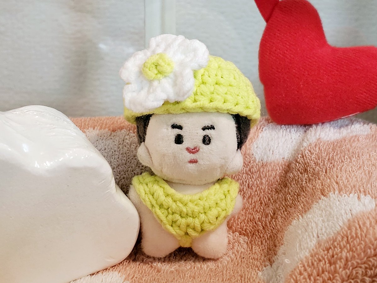 와우❤️🌟 이게 무슨 일인가요!!! ㅎㅎ 꽃수영모자 쓴 동자셍 너무 귀여워서 심장이 간질간질 하잖아요 😍☺️ 너무너무 감사드리고 앞으로도 이쁜 옷들 잘 부탁드립니다☁️🩷🩵

근데 서비스로 주신 삼각팬티 저래 입히는게 맞나요?🤭 너무 귀여워서 잘못 입힌거 같아용 하하😁 <a href="/bebebly2/">베베블리</a>