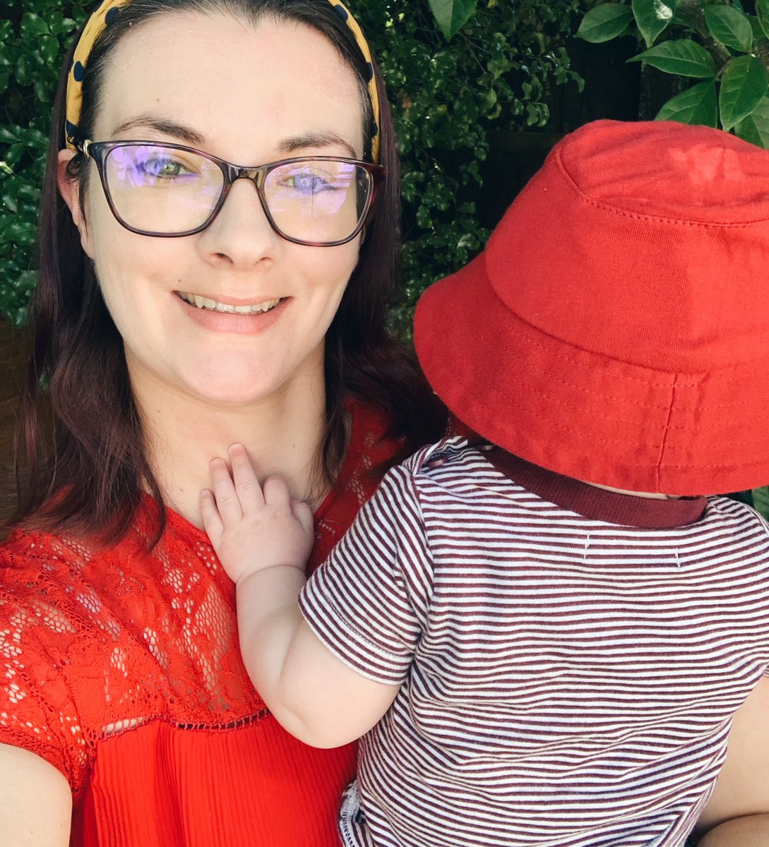 Might be on maternity leave, but still wearing #Red4Research supporting my colleagues <a href="/InstituteMH/">The Institute of Mental Health</a> <a href="/NottsHealthcare/">Nottinghamshire Healthcare</a> - Information Specialists can play a vital role in research, contact <a href="/NottsHClib/">NottsHC Libraries</a> to see how we can help (and I’ll be back soon!)