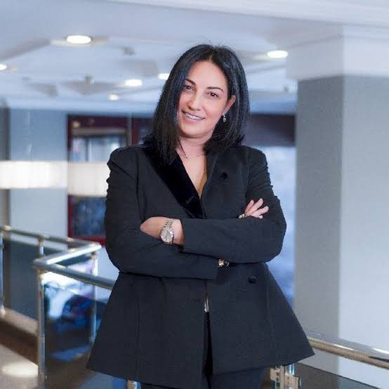 Madrid Büyükelçisi olarak atanan hemşehrimiz Sayın Nüket Küçükel Ezberci Hanımefendi’yi tebrik ediyor, yeni görevinde muvaffakiyetler diliyorum.