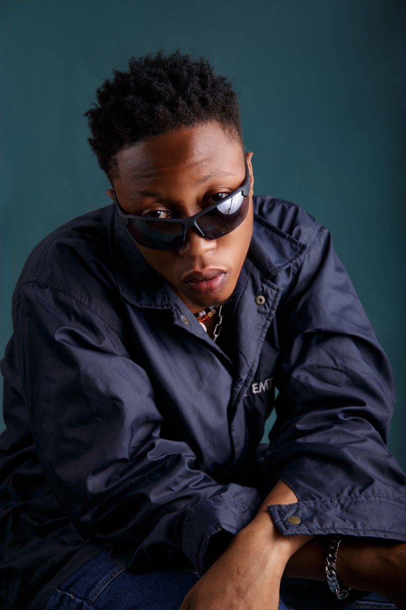 NsromaTv's tweet photo. Landlord Quamel shines on new Afrobeats single ‘Diamond’ #Entertainment #diamond #Quamel https://t.co/cQkW4ClgdE #shinelikeadiamond Bongo https://t.co/M87hIMJxaU