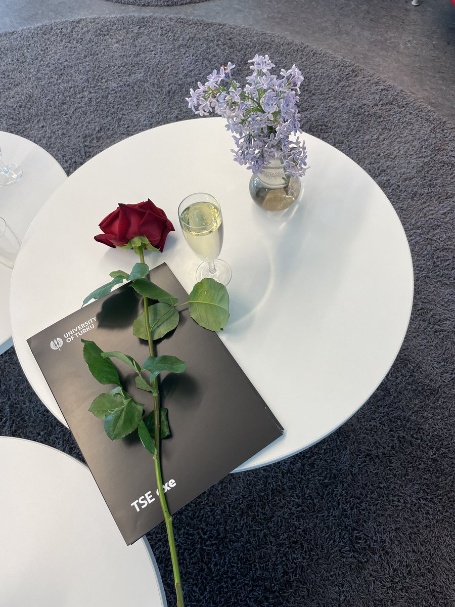TSE exe - Executive Education  EMBA graduation event was held on Thursday 15th of of June. Congratulations: Mikko Inkinen Markku Rajala Jussi Arola Satu Järvinen Veera Silvendoin Eeva Vainio Jari Leppälahti. 🌹🥂 

#TSEexe #EMBA #EMBAgraduation #leadership