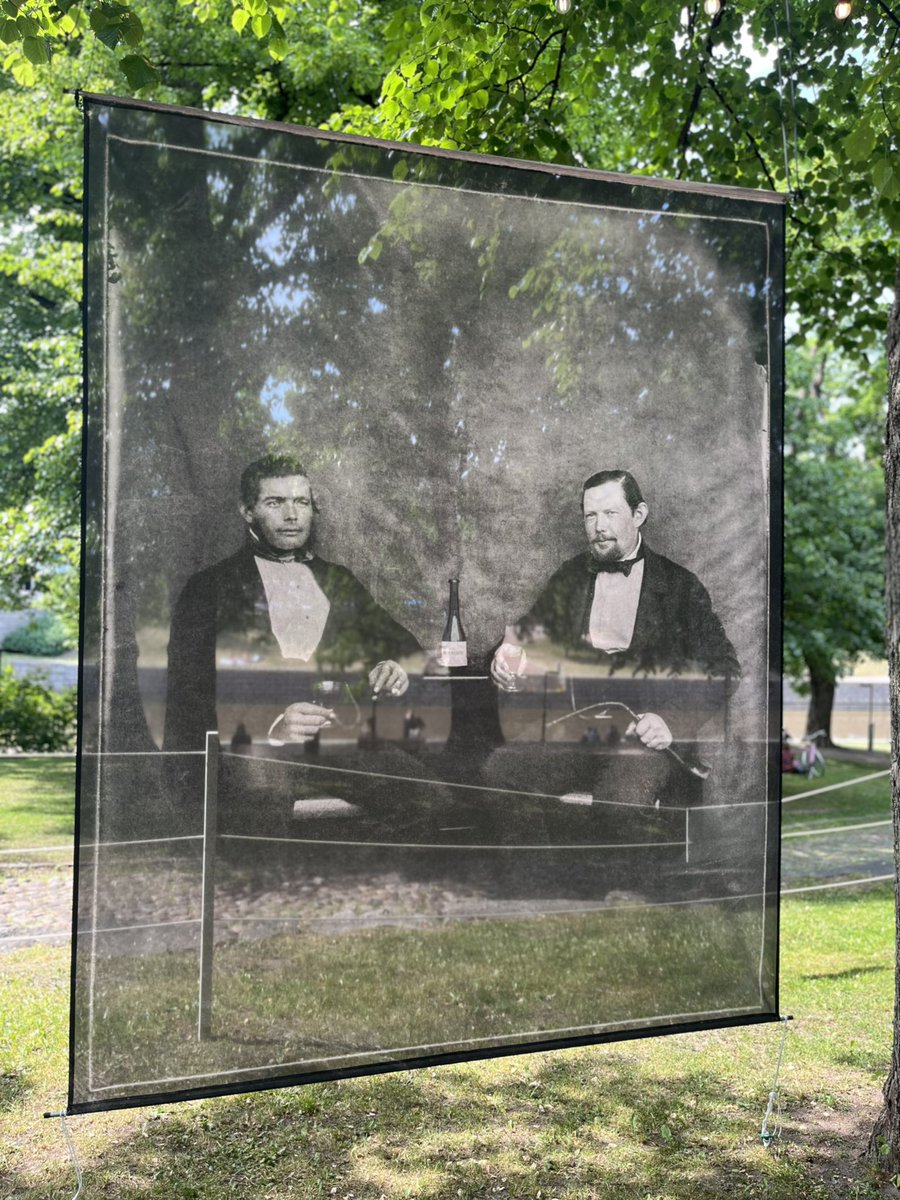 Upea Vesa Aaltosen J.J. Reinberg 200-vuotisnäyttely on saapunut Kirkkopuistoon!