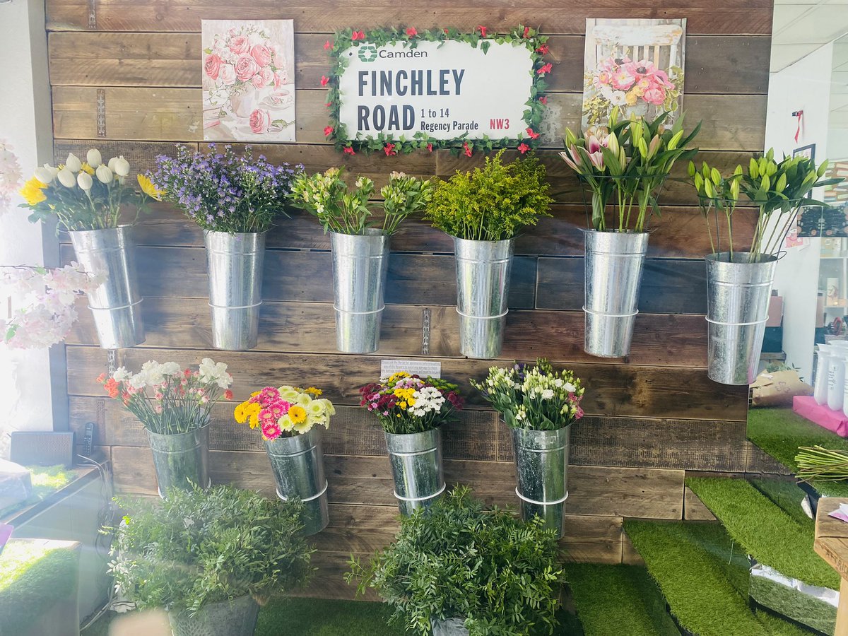 Fully stocked!!😍😍😍😍😍😍

•HOW TO ORDER•

📞 Telephone (01553 278710)

🛍️ In Store (23 St James Street, PE30 5DA)

💻 Online ( Website link in bio) 

 #floristsofinstagram #floristry #florist #flowershop #weddingflorist #funeralflowers #localbusiness #kingslyynn #shopsmall…