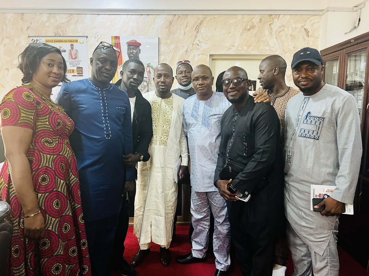 ogpguinee's tweet photo. MAMAYA DE KANKAN 

Le Directeur Général de l’Office Guinéen de Publicité, M. Mandian Sidibé, a reçu ce vendredi 16 juin 2023, le Sèrè Dandiya Numéro 4, structure organisatrice de la Mamaya de Kankan, cette année ⤵️ https://t.co/iIrLK3zb1P